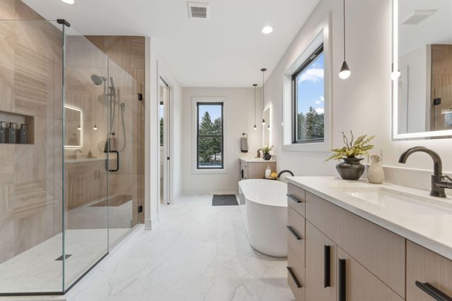 755 Ensconced Way, Chaska, MN 55318