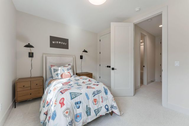 755 Ensconced Way, Chaska, MN 55318