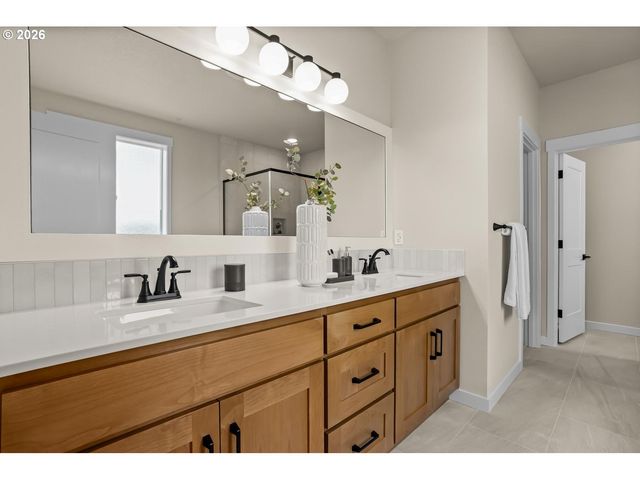 865 Glade Ave, Forest Grove, OR 97116