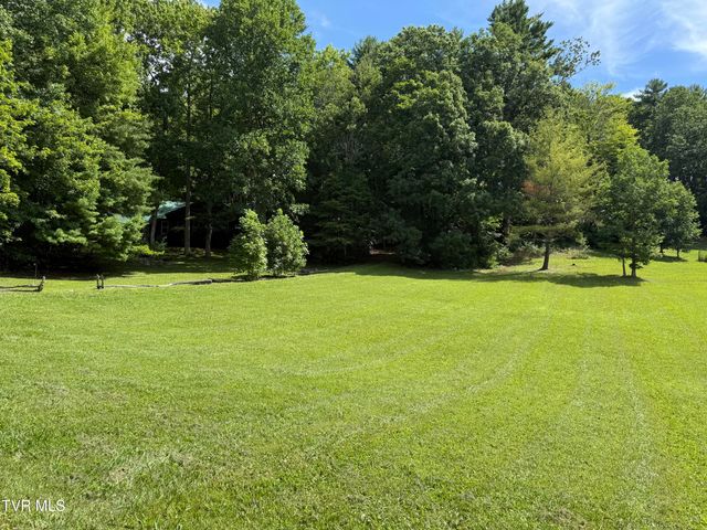 128 Overlook Lane, Mountain City, TN 37683