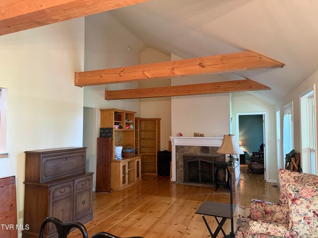 128 Overlook Lane, Mountain City, TN 37683