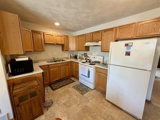N4142 Pine Street, Brodhead, WI 53520