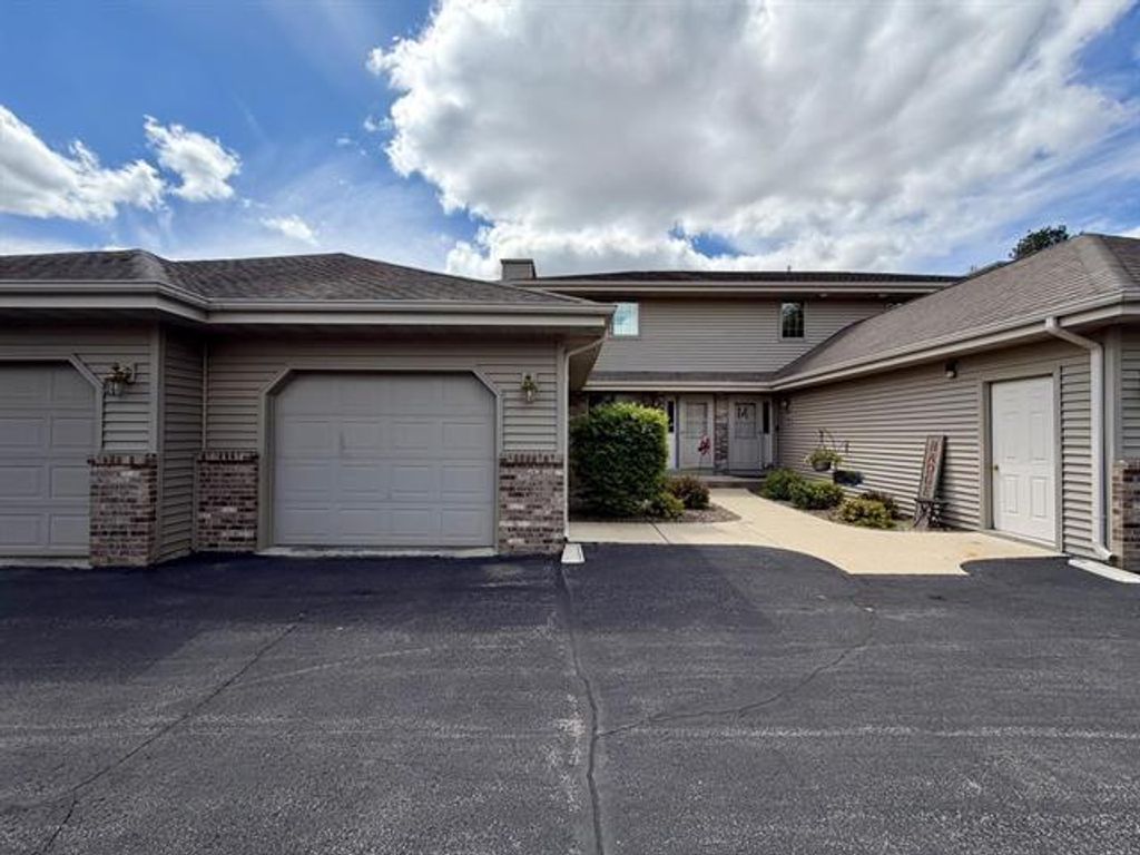 N4142 Pine Street, Brodhead, WI 53520