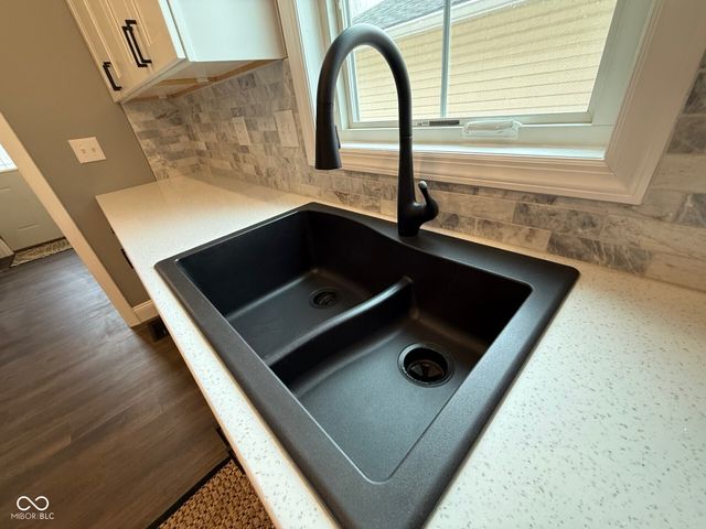 402 S Mulberry Street, Fairland, IN 46126