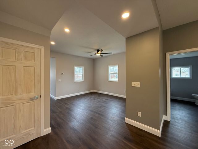 402 S Mulberry Street, Fairland, IN 46126