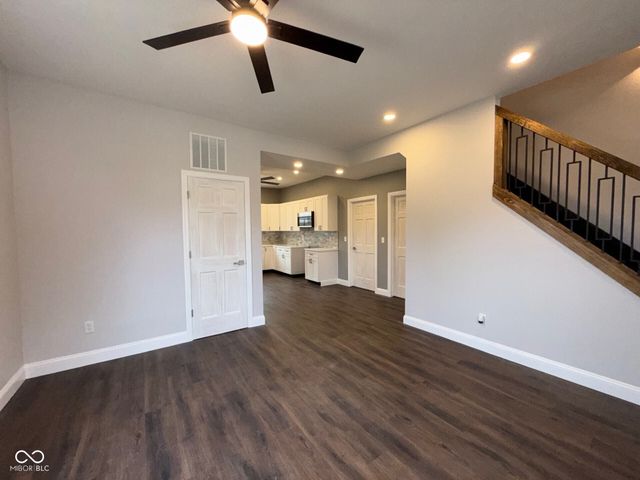 402 S Mulberry Street, Fairland, IN 46126