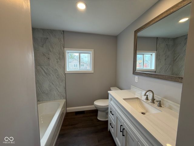 402 S Mulberry Street, Fairland, IN 46126