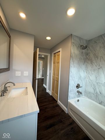 402 S Mulberry Street, Fairland, IN 46126