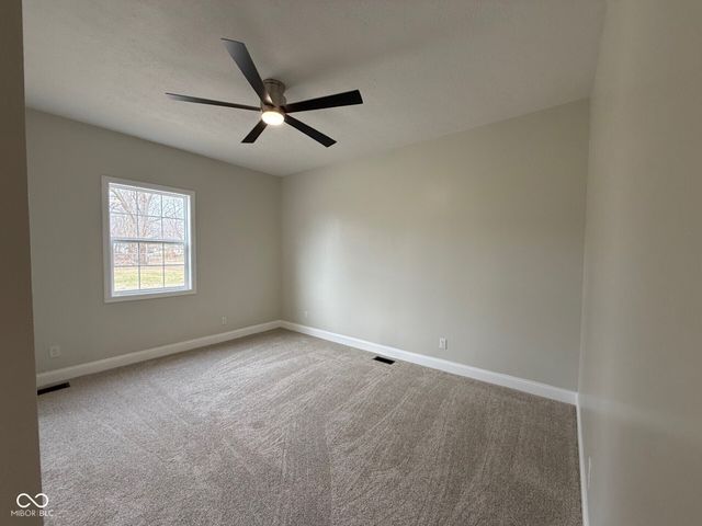 402 S Mulberry Street, Fairland, IN 46126