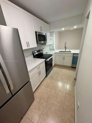 18870 NW 57th Ave 204, Hialeah, FL 33015