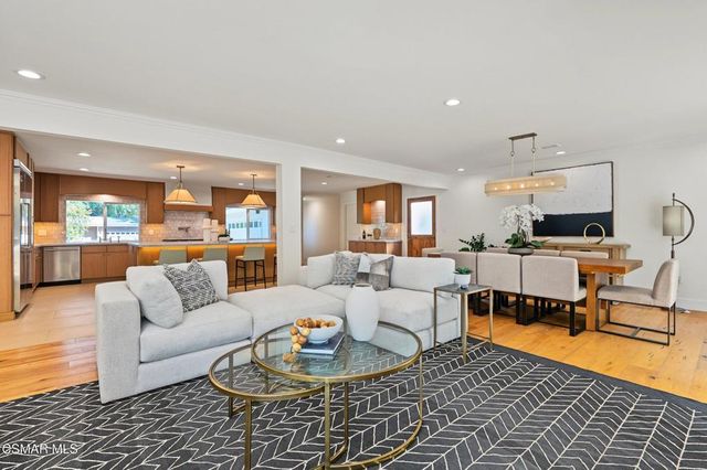 5215 Del Moreno Drive, Woodland Hills, CA 91364