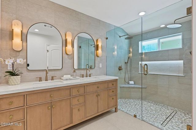 5215 Del Moreno Drive, Woodland Hills, CA 91364