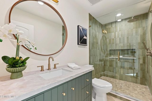 5215 Del Moreno Drive, Woodland Hills, CA 91364