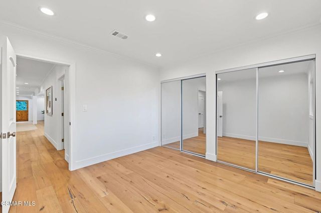 5215 Del Moreno Drive, Woodland Hills, CA 91364