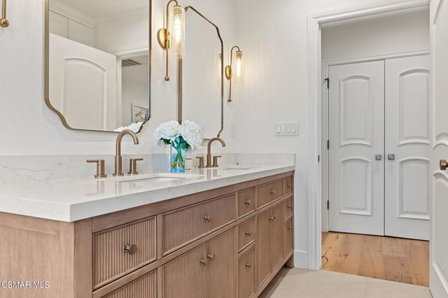 5215 Del Moreno Drive, Woodland Hills, CA 91364