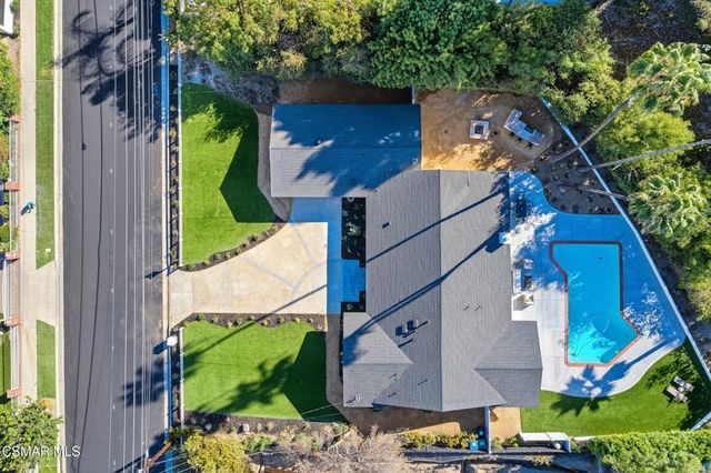 5215 Del Moreno Drive, Woodland Hills, CA 91364