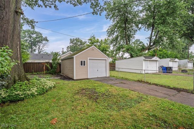 11729 Erwin Avenue, Cleveland, OH 44135