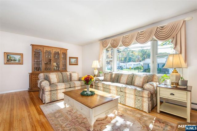 190 Meadowbrook Avenue, Wanaque, NJ 07465