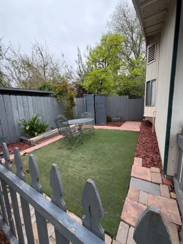 227 Robelini Drive A, Vista, CA 92083