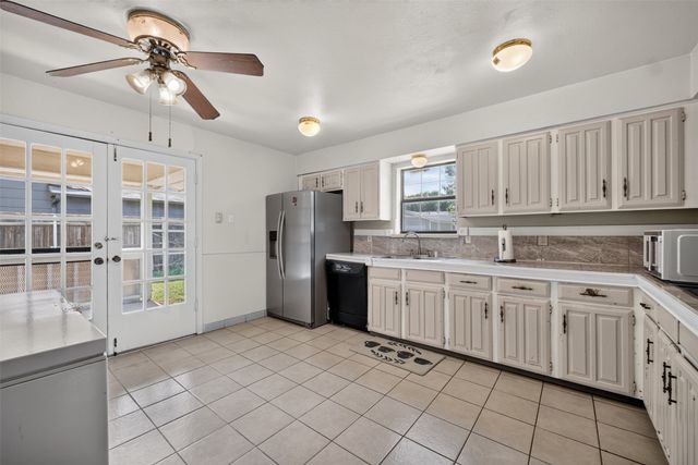 1722 Leicester Street, Garland, TX 75044