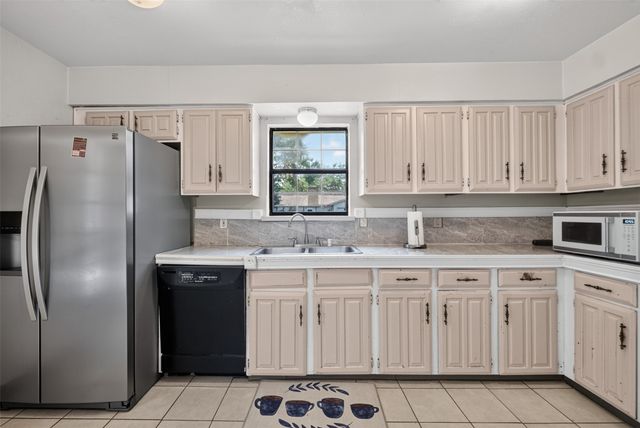1722 Leicester Street, Garland, TX 75044