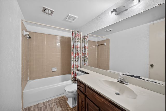 1722 Leicester Street, Garland, TX 75044