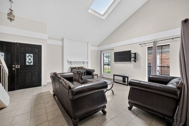 1722 Leicester Street, Garland, TX 75044