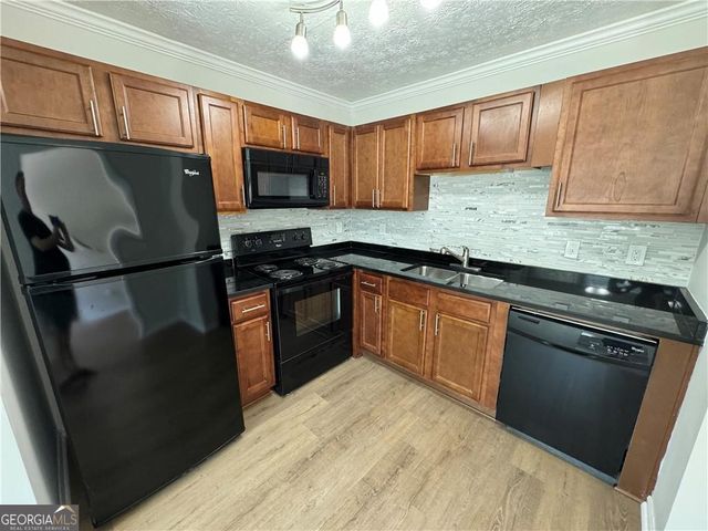 5267 Ridge Forest Drive, Stone Mountain, GA 30083