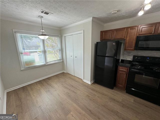 5267 Ridge Forest Drive, Stone Mountain, GA 30083