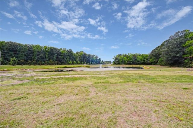 107 Long Cove DR, Suffolk, VA 23435