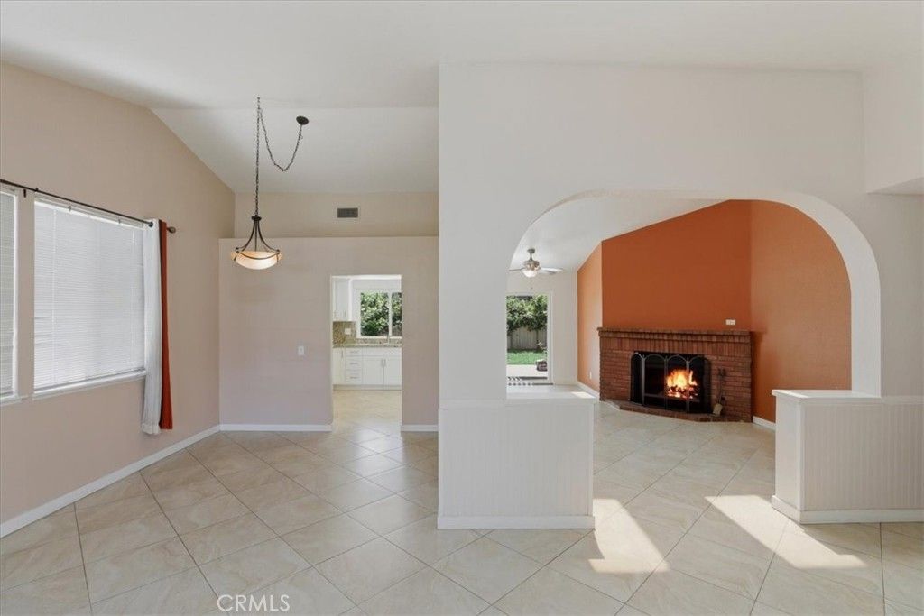 Image 10 of property listing at 1742 Cambridge Circle, Redlands, CA 92374