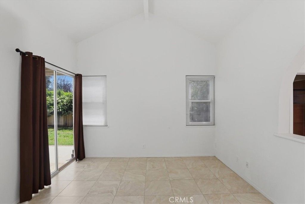 Image 23 of property listing at 1742 Cambridge Circle, Redlands, CA 92374