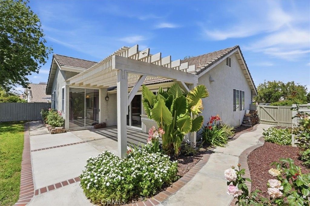 Image 32 of property listing at 1742 Cambridge Circle, Redlands, CA 92374
