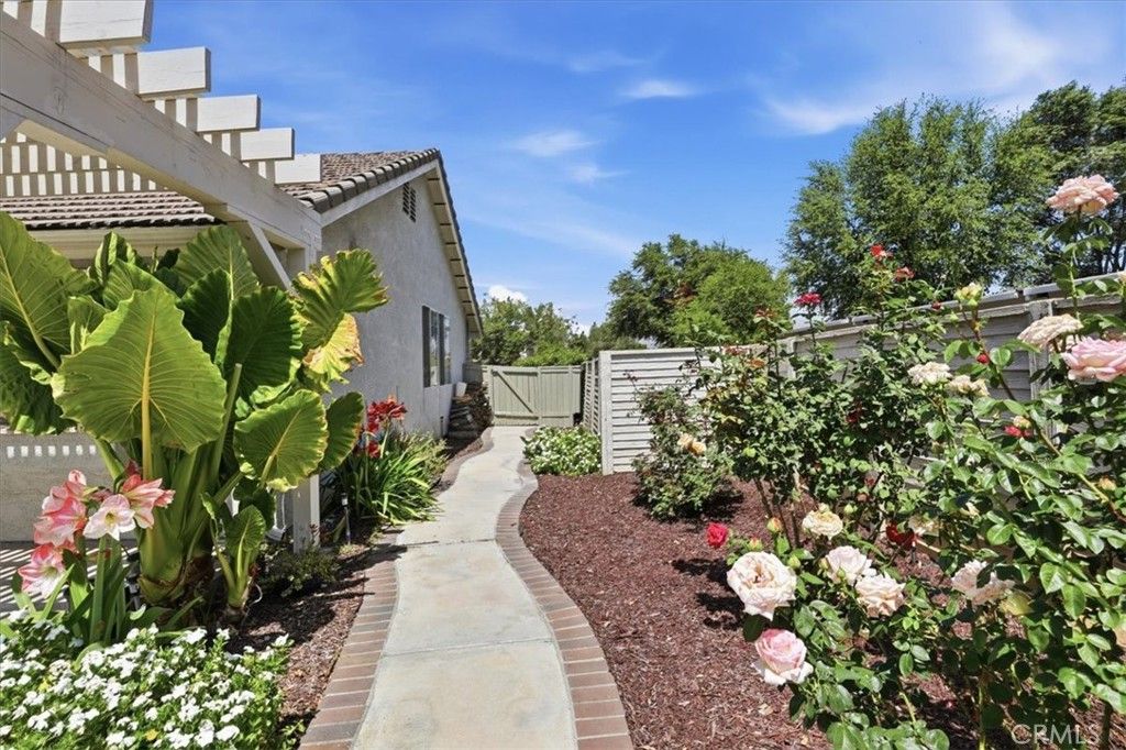 Image 41 of property listing at 1742 Cambridge Circle, Redlands, CA 92374
