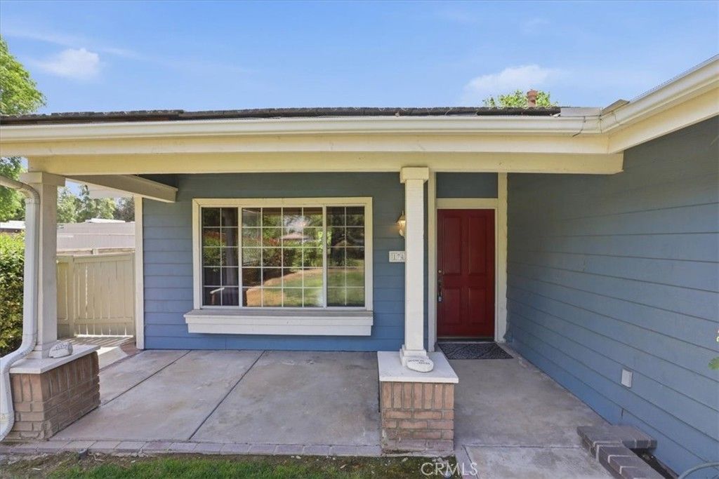 Image 8 of property listing at 1742 Cambridge Circle, Redlands, CA 92374