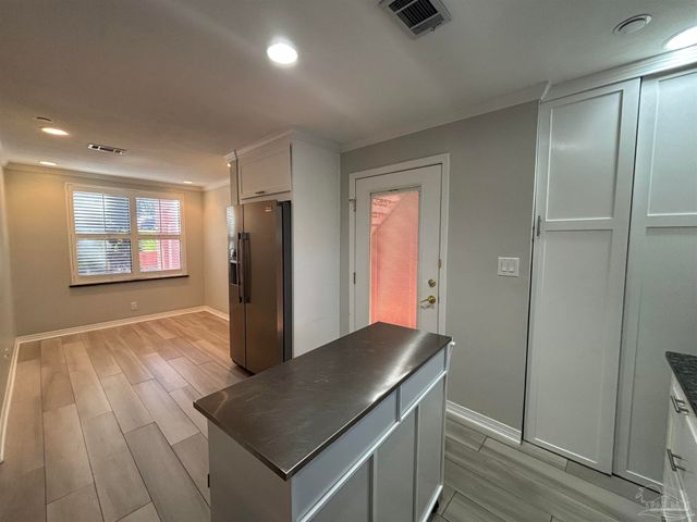 2007 Gadsden St 103, Pensacola, FL 32501