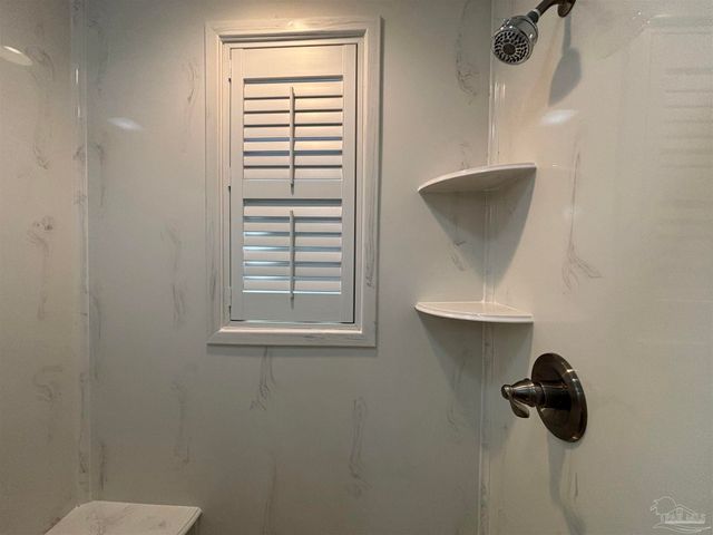 2007 Gadsden St 103, Pensacola, FL 32501