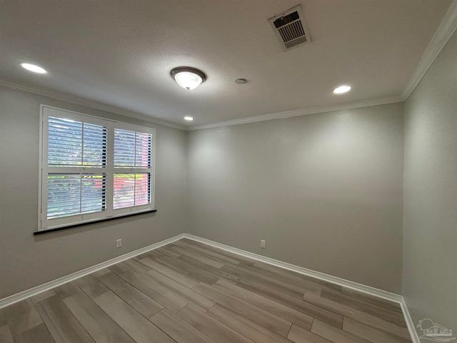 2007 Gadsden St 103, Pensacola, FL 32501