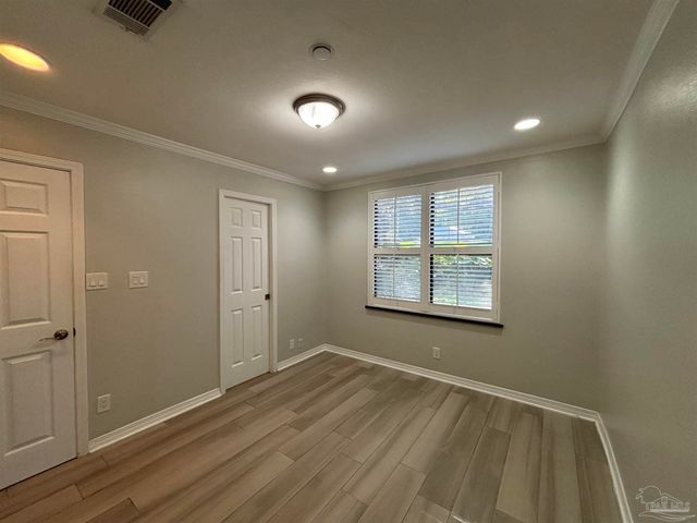 2007 Gadsden St 103, Pensacola, FL 32501