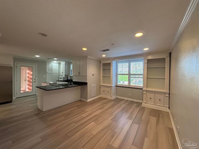 2007 Gadsden St 103, Pensacola, FL 32501