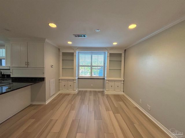 2007 Gadsden St 103, Pensacola, FL 32501