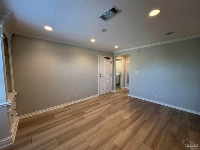 2007 Gadsden St 103, Pensacola, FL 32501