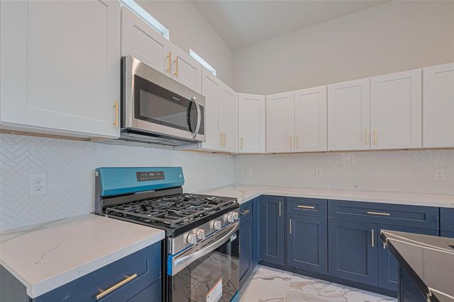 2414 Sam Wilson 001 Street, Houston, TX 77020