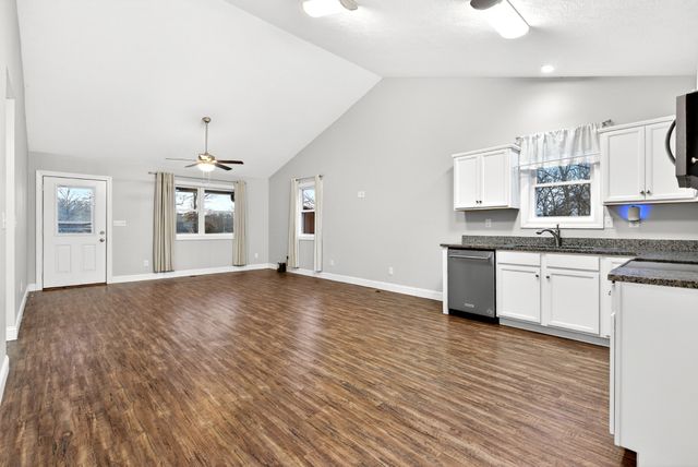 164 Brooks Ln, Erin, TN 37061