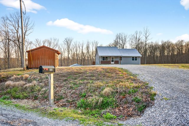 164 Brooks Ln, Erin, TN 37061
