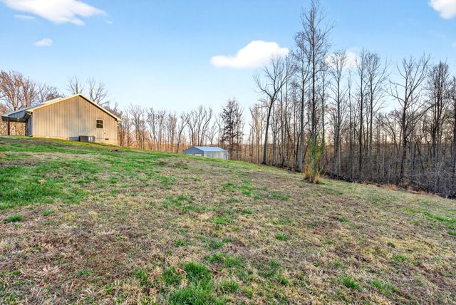 164 Brooks Ln, Erin, TN 37061