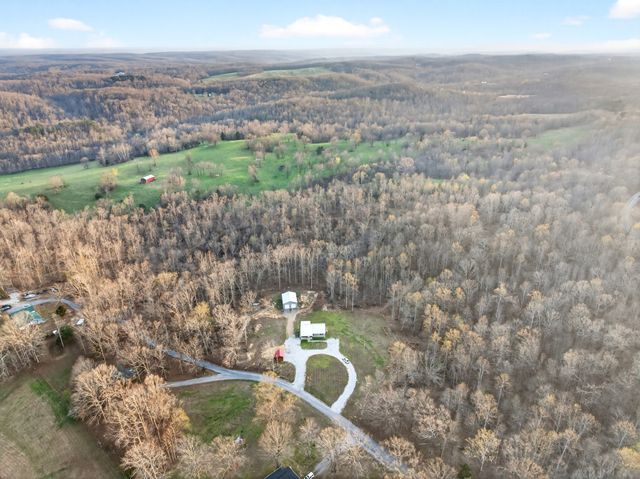 164 Brooks Ln, Erin, TN 37061