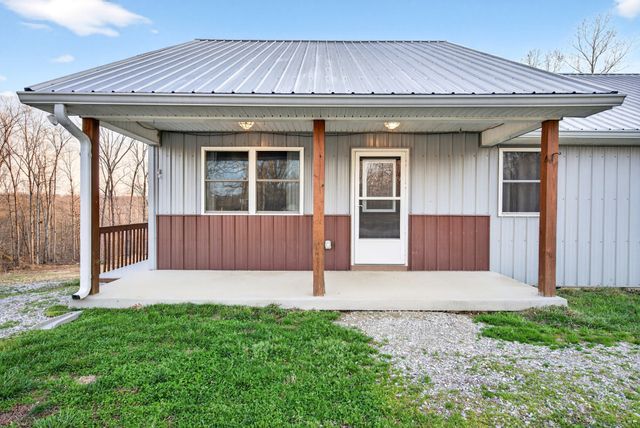 164 Brooks Ln, Erin, TN 37061