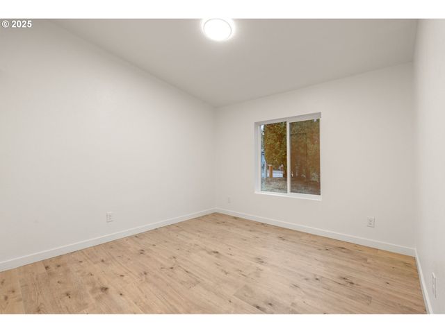 14 S GEE CREEK Loop, Ridgefield, WA 98642