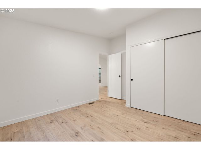 14 S GEE CREEK Loop, Ridgefield, WA 98642